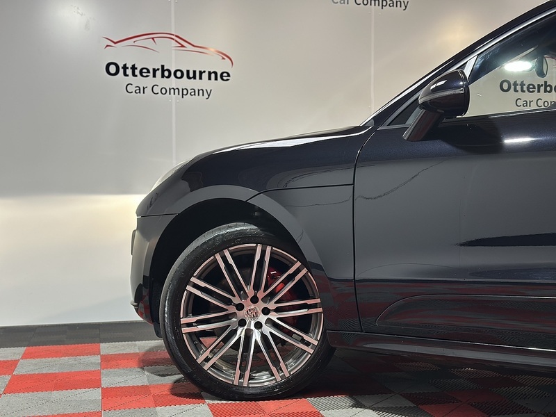 Porsche Macan T V6 Turbo - U1427