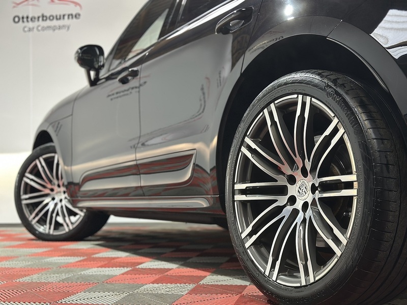 Porsche Macan T V6 Turbo - U1427