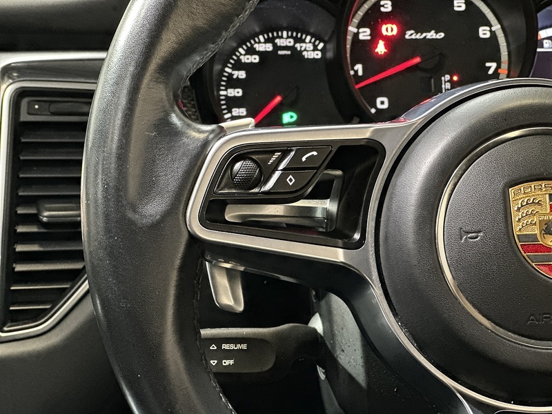 Porsche Macan T V6 Turbo - U1427