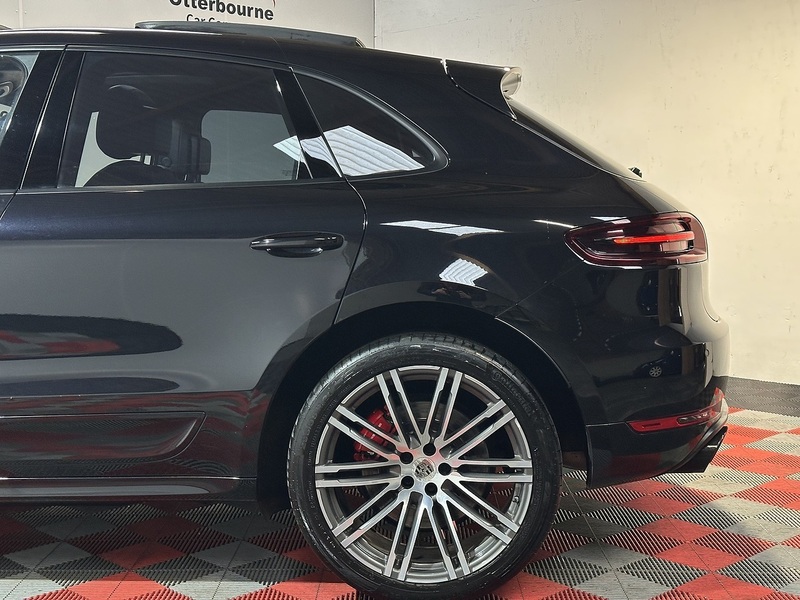 Porsche Macan T V6 Turbo - U1427