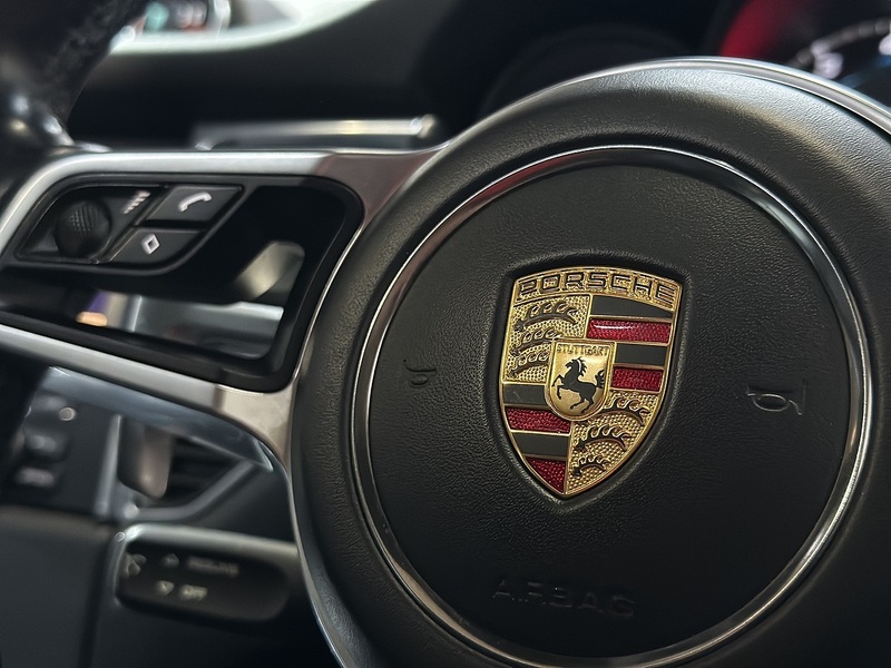 Porsche Macan T V6 Turbo - U1427