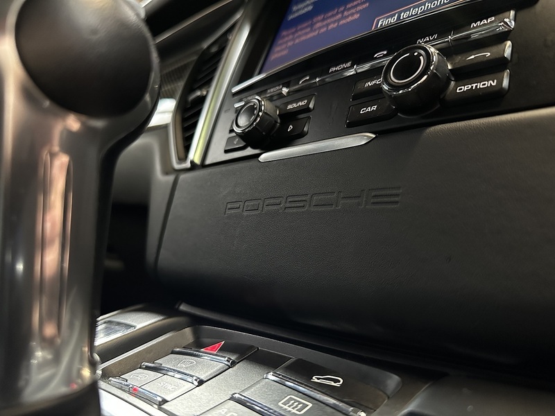Porsche Macan T V6 Turbo - U1427