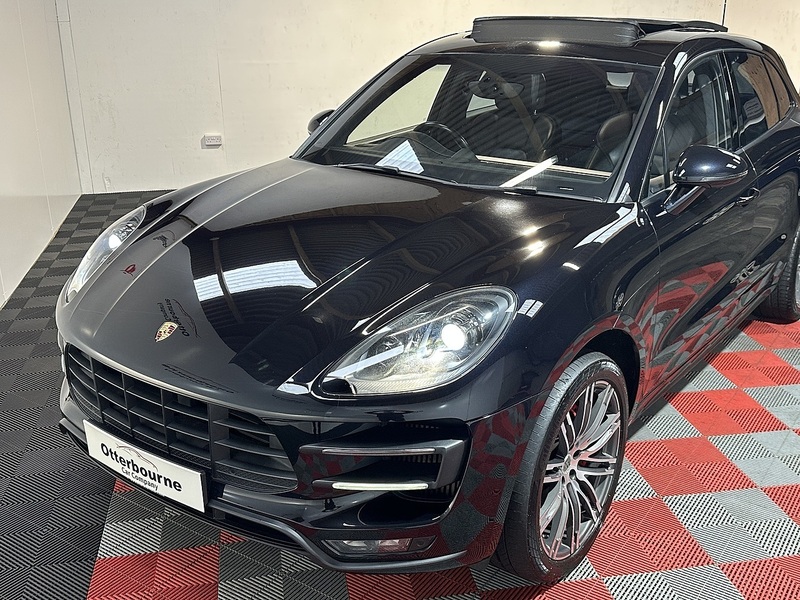 Porsche Macan T V6 Turbo - U1427