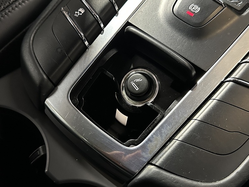 Porsche Macan T V6 Turbo - U1427