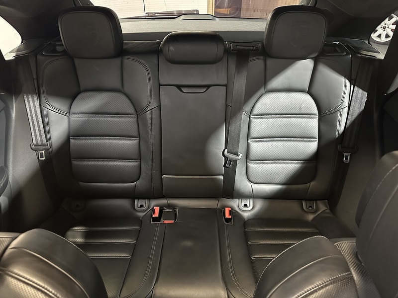 Porsche Macan T V6 Turbo - U1427