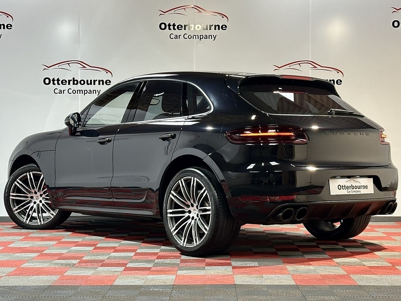 Porsche Macan T V6 Turbo - U1427