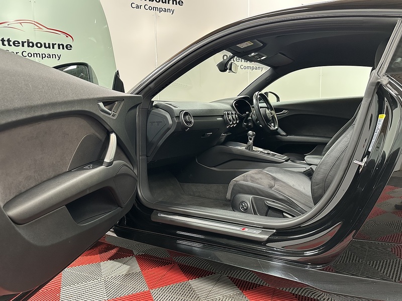 Audi TT TFSI S line - U1428