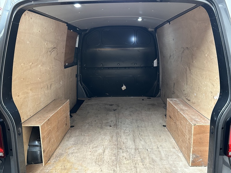 Volkswagen Transporter TDI T30 Highline - U1431