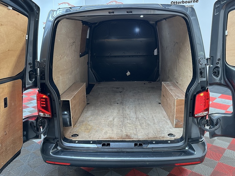 Volkswagen Transporter TDI T30 Highline - U1431