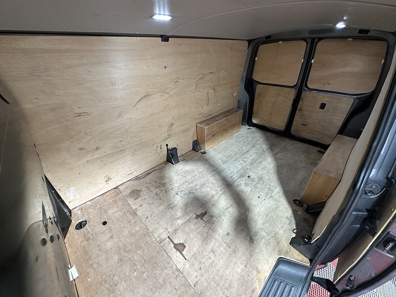 Volkswagen Transporter TDI T30 Highline - U1431