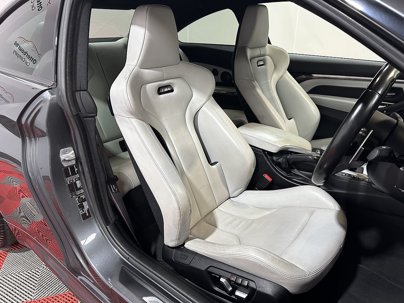 BMW M4 BiTurbo Competition - U1439