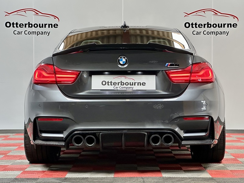 BMW M4 BiTurbo Competition - U1439
