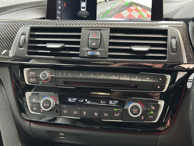 BMW M4 BiTurbo Competition - U1439