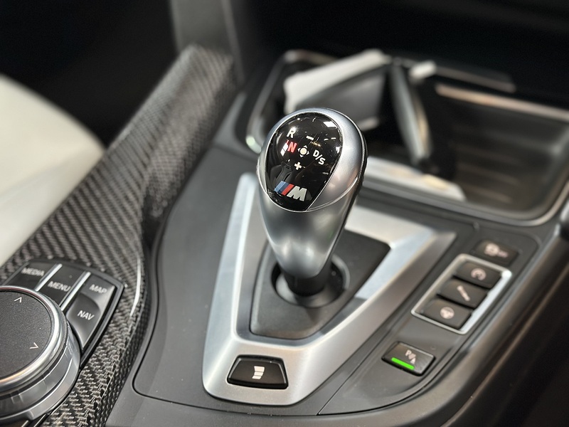 BMW M4 BiTurbo Competition - U1439