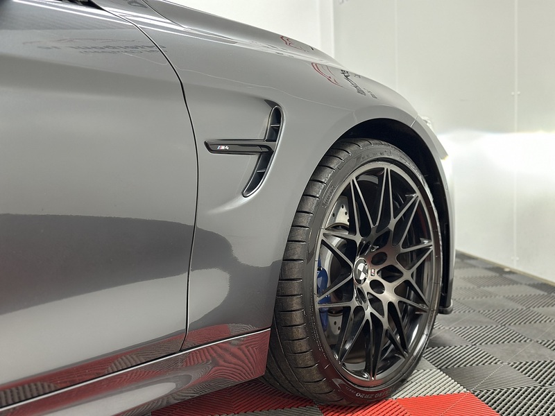 BMW M4 BiTurbo Competition - U1439