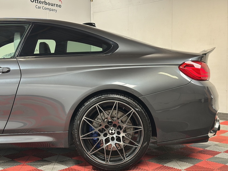 BMW M4 BiTurbo Competition - U1439