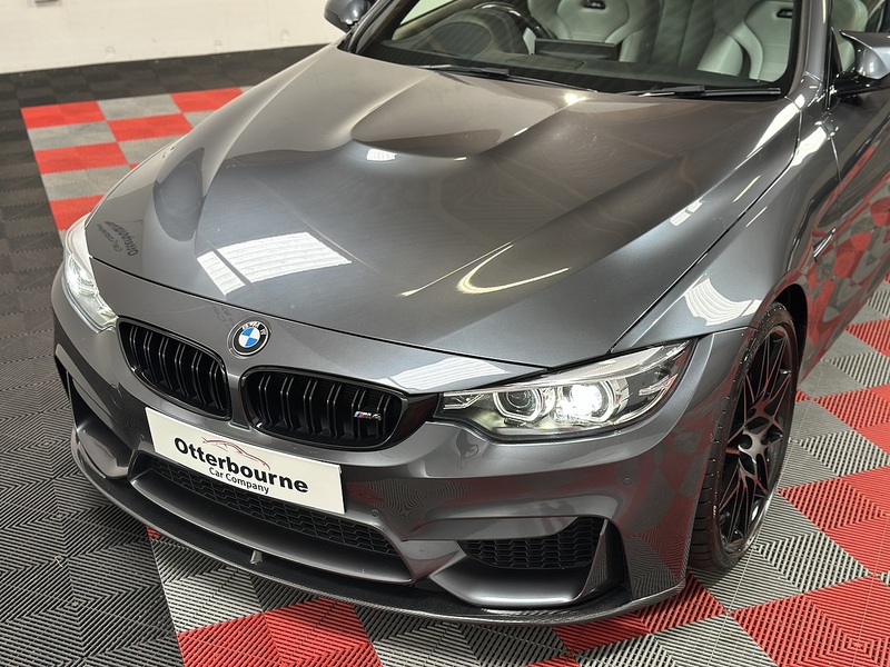 BMW M4 BiTurbo Competition - U1439