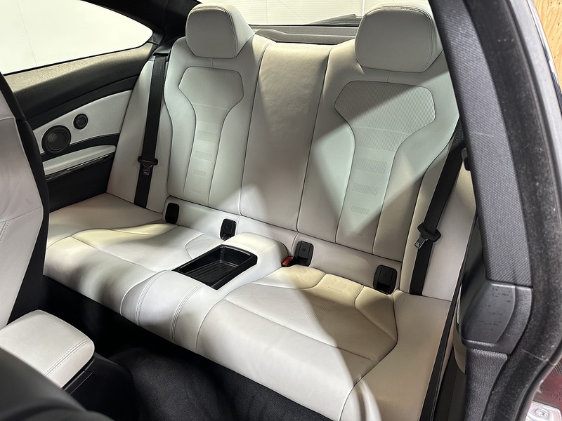 BMW M4 BiTurbo Competition - U1439
