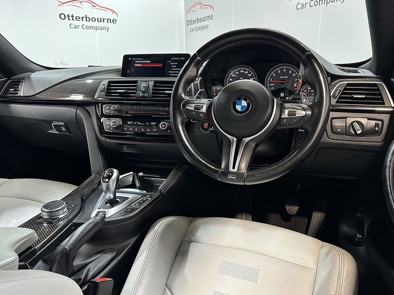 BMW M4 BiTurbo Competition - U1439