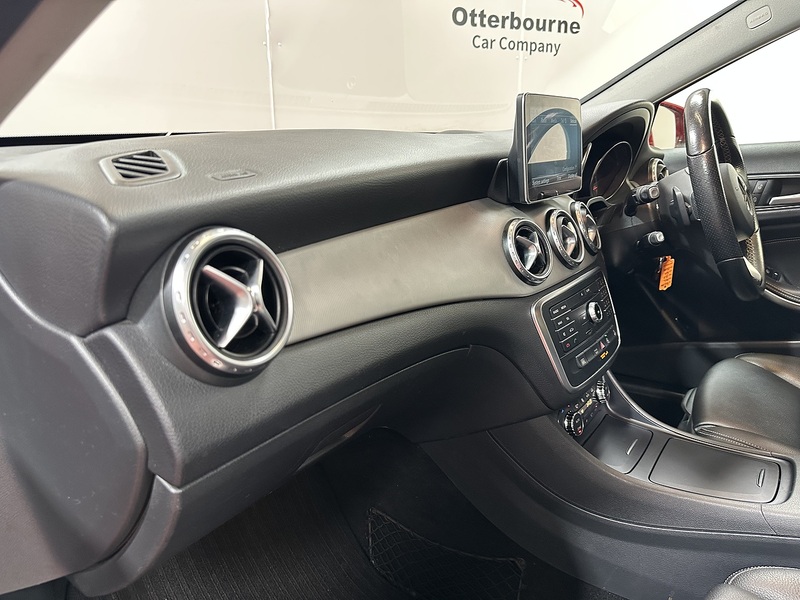 Mercedes-Benz GLA GLA220d Sport - U1441