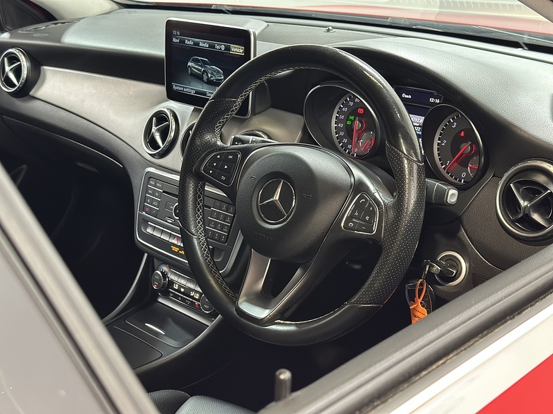 Mercedes-Benz GLA GLA220d Sport - U1441