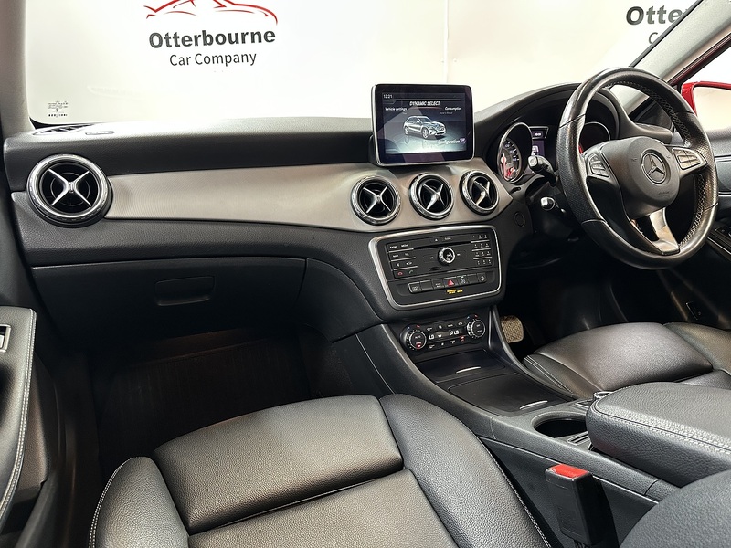 Mercedes-Benz GLA GLA220d Sport - U1441