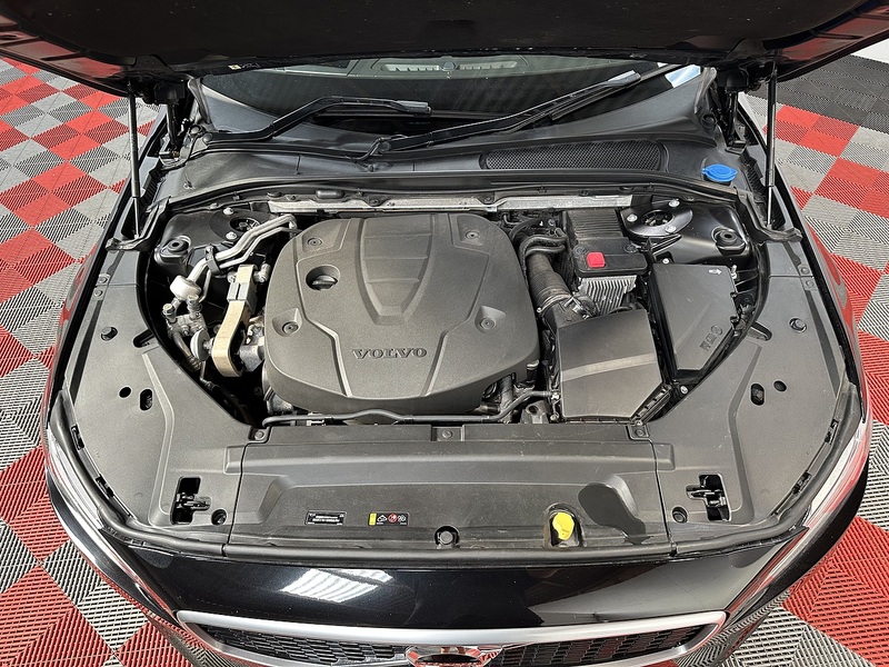 Volvo V90 D5 PowerPulse R-Design Pro - U1444