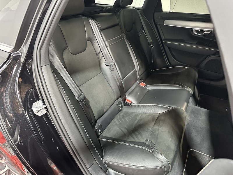 Volvo V90 D5 PowerPulse R-Design Pro - U1444
