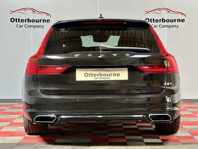 Volvo V90 D5 PowerPulse R-Design Pro - U1444