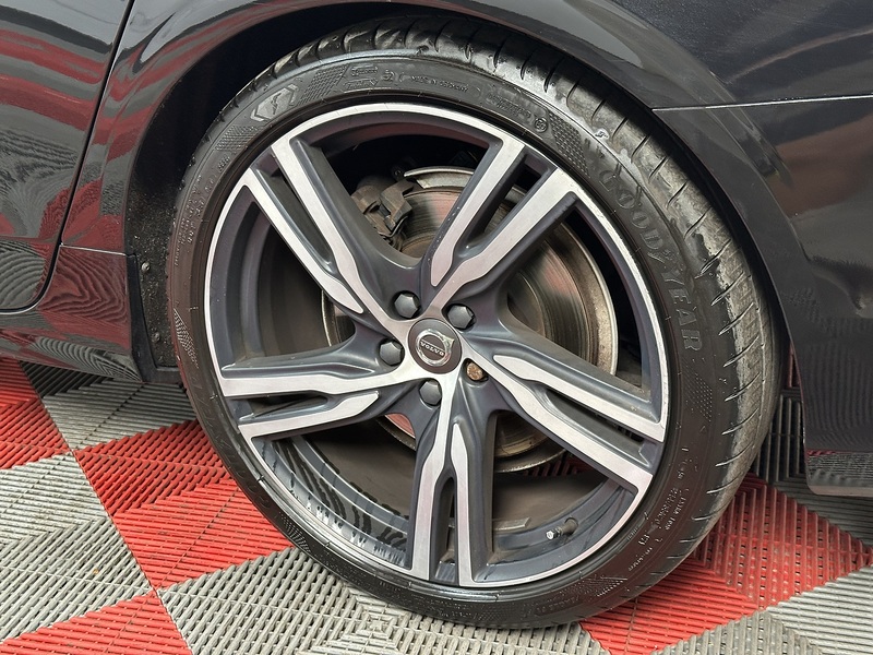 Volvo V90 D5 PowerPulse R-Design Pro - U1444