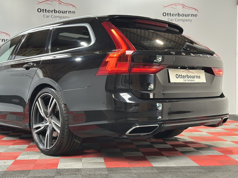 Volvo V90 D5 PowerPulse R-Design Pro - U1444