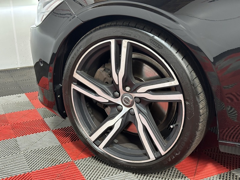 Volvo V90 D5 PowerPulse R-Design Pro - U1444