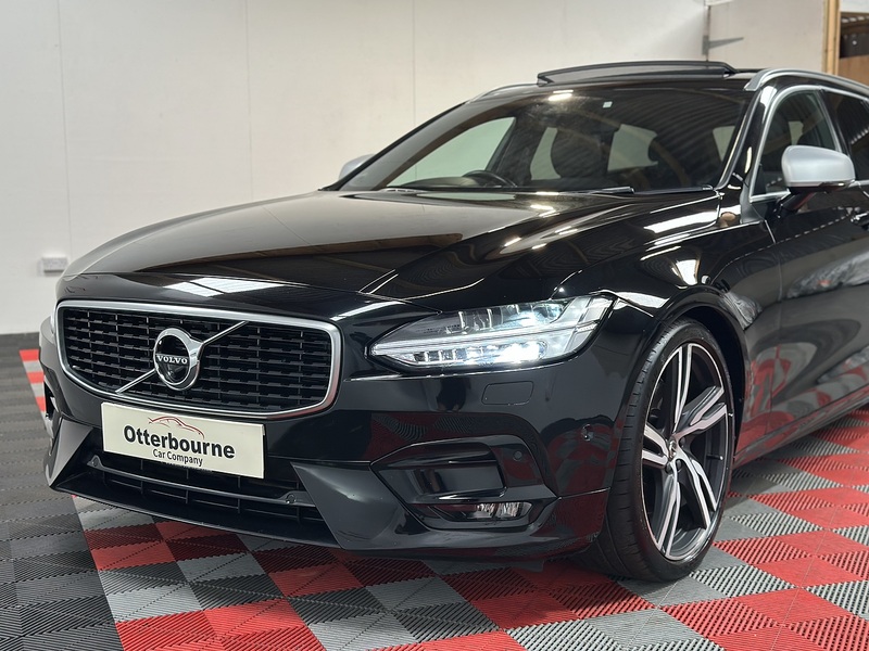 Volvo V90 D5 PowerPulse R-Design Pro - U1444