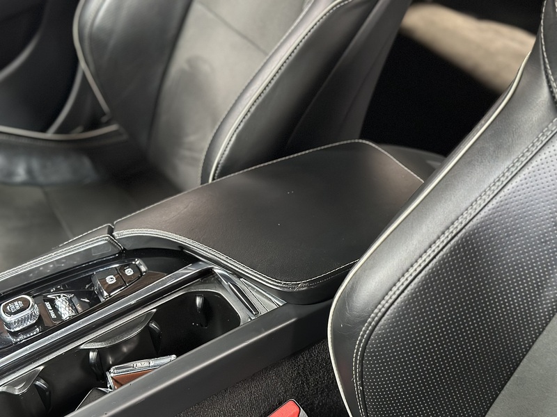 Volvo V90 D5 PowerPulse R-Design Pro - U1444