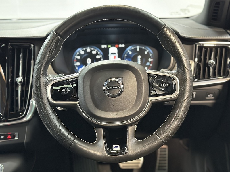 Volvo V90 D5 PowerPulse R-Design Pro - U1444