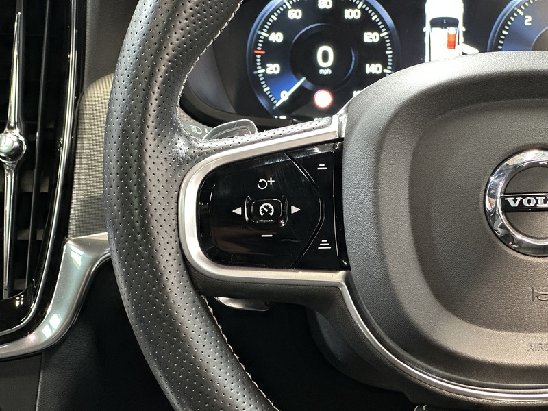 Volvo V90 D5 PowerPulse R-Design Pro - U1444
