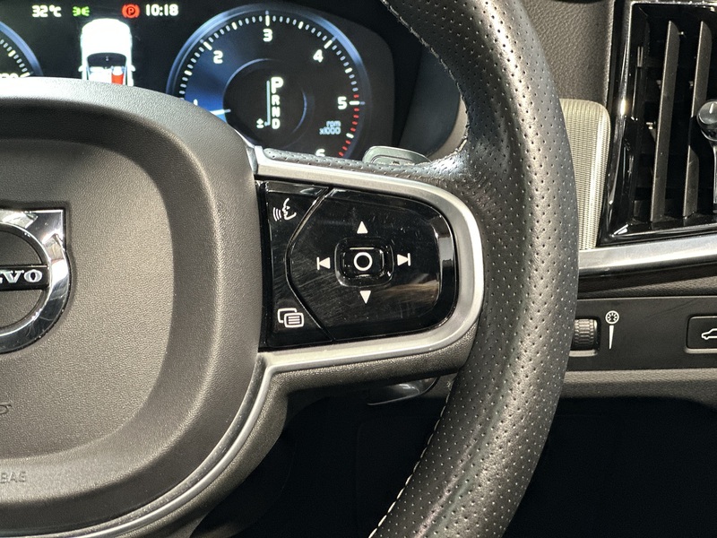 Volvo V90 D5 PowerPulse R-Design Pro - U1444