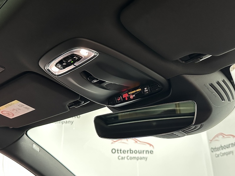 Volvo V90 D5 PowerPulse R-Design Pro - U1444