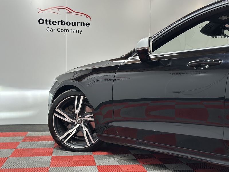 Volvo V90 D5 PowerPulse R-Design Pro - U1444