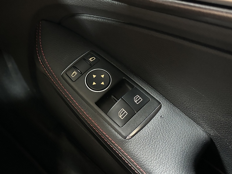Mercedes-Benz SLK SLK250d AMG Sport - U1446