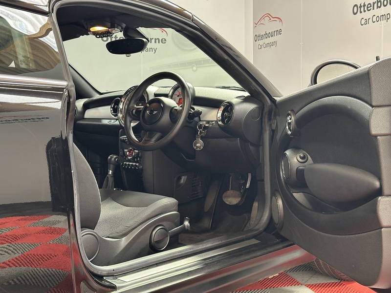 MINI Coupe Cooper - U1447
