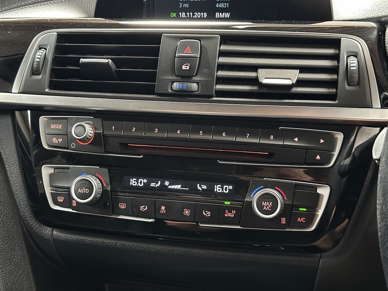 BMW 3 Series 318d Sport - U1448