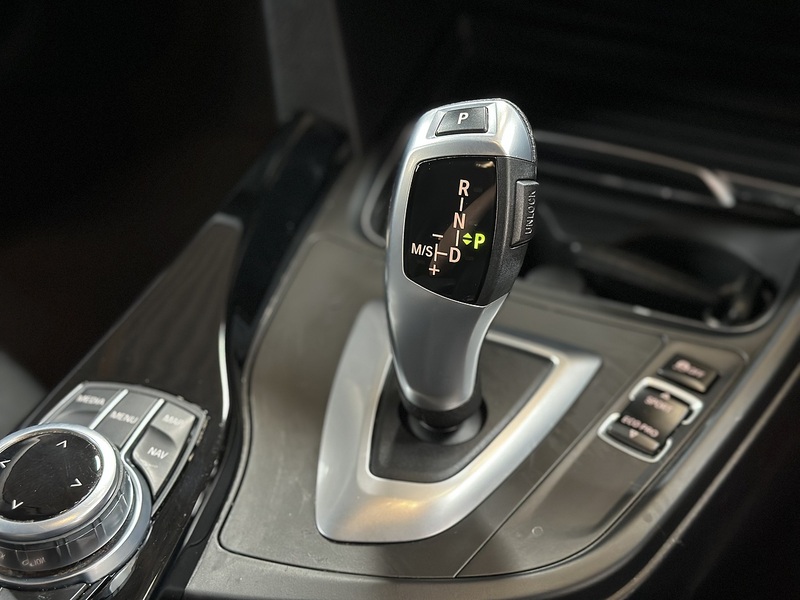 BMW 3 Series 318d Sport - U1448