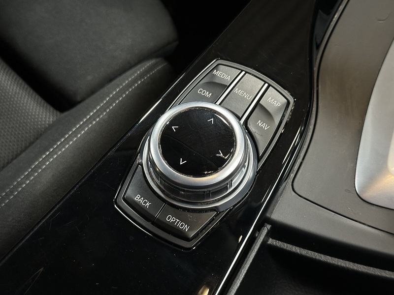 BMW 3 Series 318d Sport - U1448