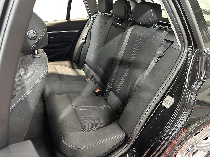 BMW 3 Series 318d Sport - U1448