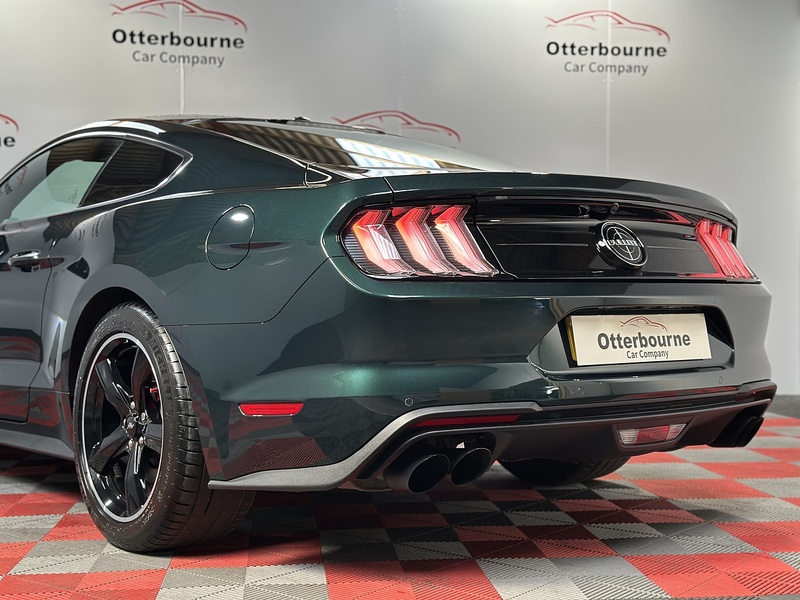 Ford Mustang V8 Bullitt - U1452