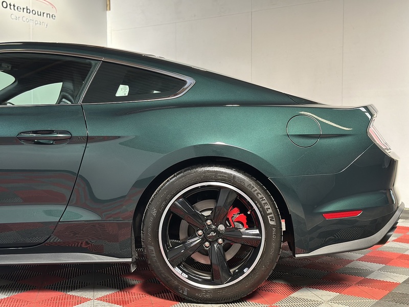 Ford Mustang V8 Bullitt - U1452