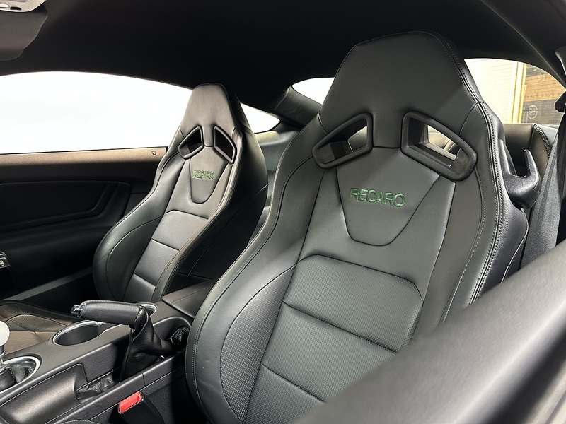 Ford Mustang V8 Bullitt - U1452