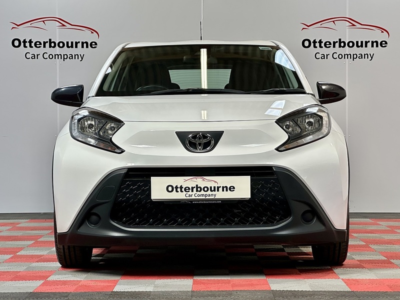 Toyota Aygo X VVT-i Pure - U1476