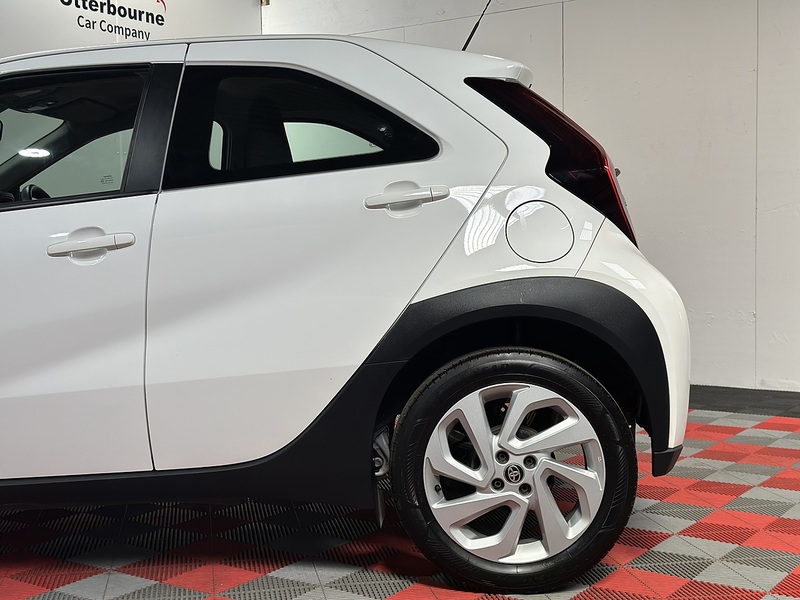 Toyota Aygo X VVT-i Pure - U1476